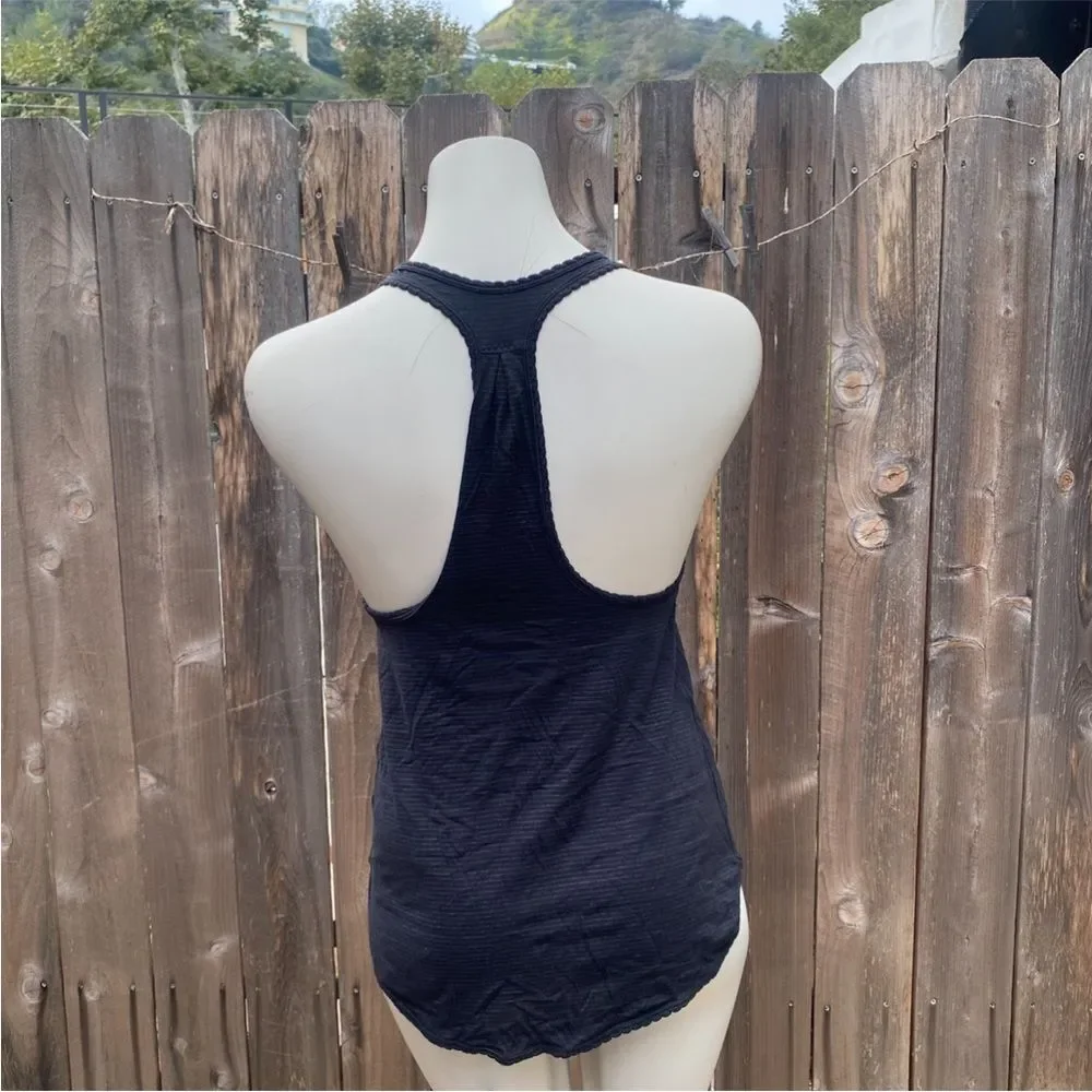 Lululemon 105 F Singlet top